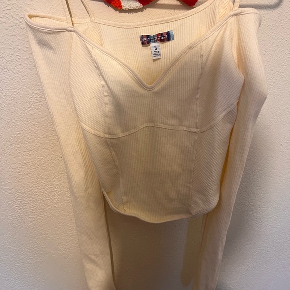 Cream Ribbed Off-Shoulder Top - Picture 2 of 3